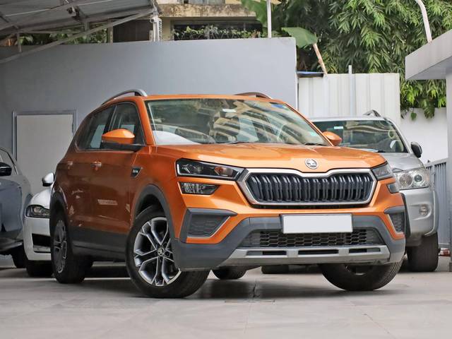 https://images10.gaadi.com/usedcar_image/4359768/original/processed_6540818786ff999d8edd9cdd83710a1b.jpg?imwidth=6400