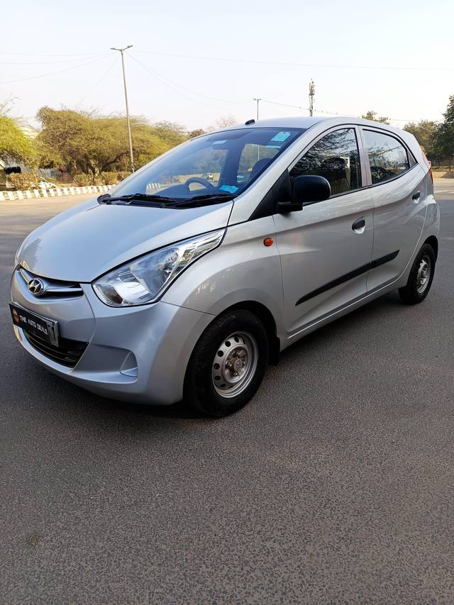 https://images10.gaadi.com/usedcar_image/4359793/original/processed_0dad007536b80efb2f63bf468c6b92e2.jpg?imwidth=6400