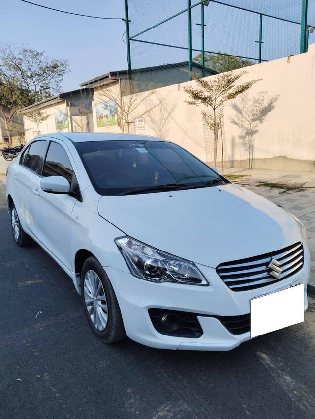 https://images10.gaadi.com/usedcar_image/4359813/original/processed_4d00b39ee0cf422e3835be79120b02d8.jpg?imwidth=6400