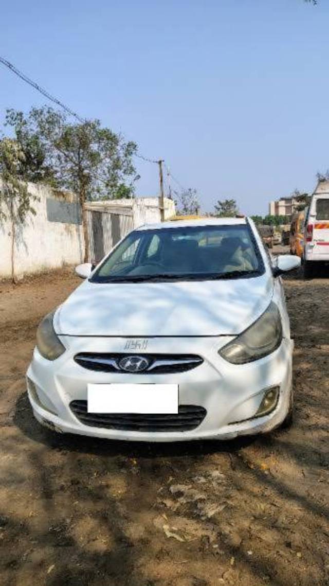 https://images10.gaadi.com/usedcar_image/4359864/original/processed_3c6faf8b-8804-4399-b2ff-f51b292fde84.jpg?imwidth=6402