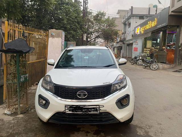 https://images10.gaadi.com/usedcar_image/4359870/original/processed_d251f7a5e04dfa5c9e2f6c35be409c9e.jpg?imwidth=6401