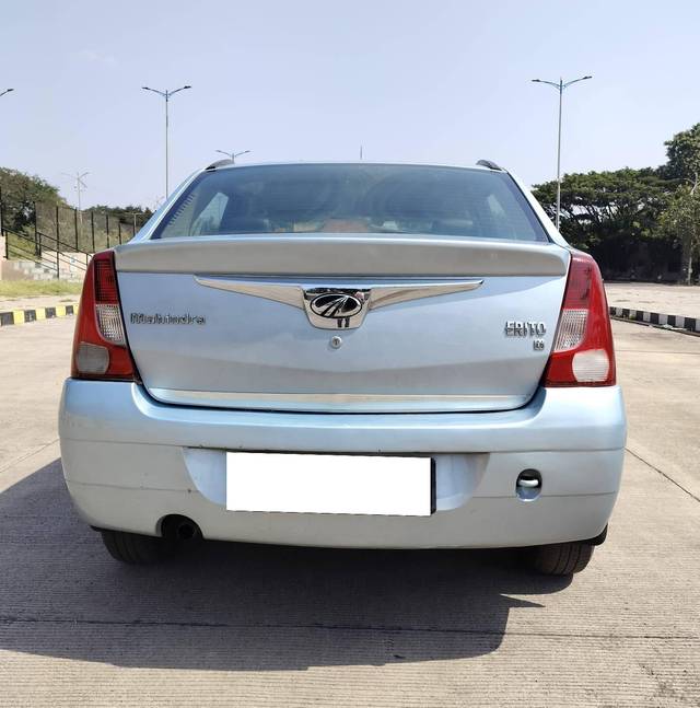 https://images10.gaadi.com/usedcar_image/4359900/original/processed_8728f48c014788c56076ab43d338c944.jpg?imwidth=6402