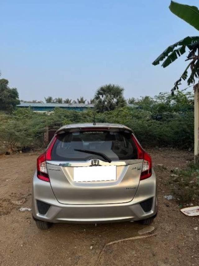 https://images10.gaadi.com/usedcar_image/4359955/original/processed_5d906da9-e696-4f73-ab04-8a85824ac236.jpeg?imwidth=6402