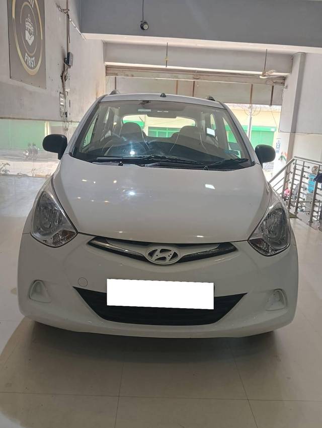 https://images10.gaadi.com/usedcar_image/4359956/original/processed_766eb5fa50666a692e7aa71bcf7c8ea5.jpg?imwidth=6401