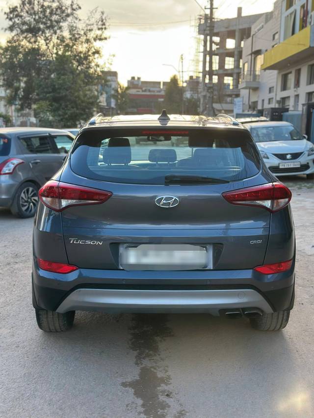 https://images10.gaadi.com/usedcar_image/4359960/original/processed_56d221cbbb68a62fa9b77c8bfebbd9a8.jpg?imwidth=6402