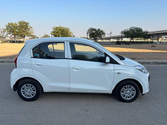 https://images10.gaadi.com/usedcar_image/4359971/original/a41478a201b55e398d3a895f2d472014.jpg?imwidth=6402