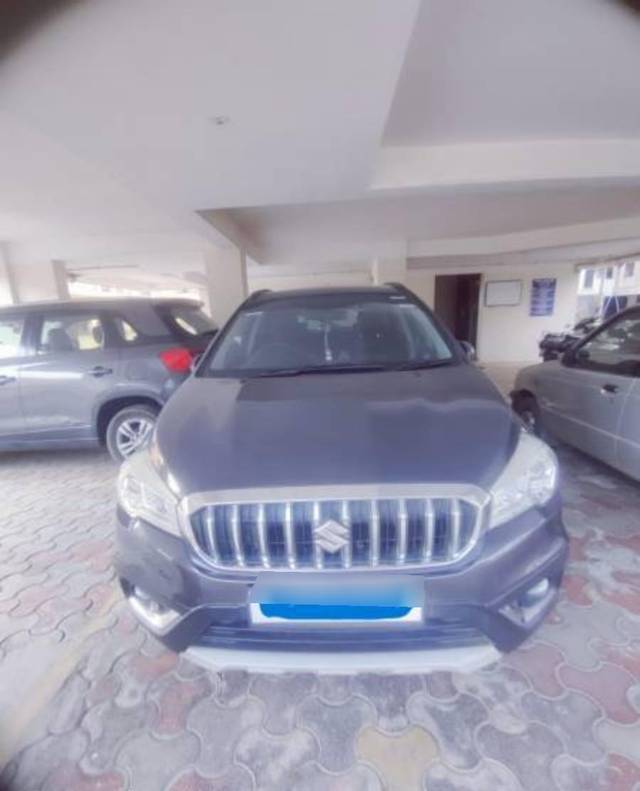 https://images10.gaadi.com/usedcar_image/4360002/original/processed_03af0eda-03d6-47a4-b51a-e72d8fd9138c.jpeg?imwidth=6400