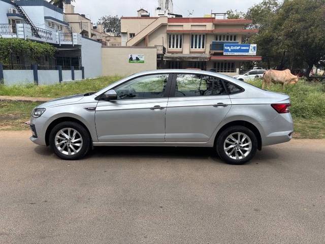 https://images10.gaadi.com/usedcar_image/4360015/original/236808ed65d302102da31667dd714d1f.jpeg?imwidth=6402