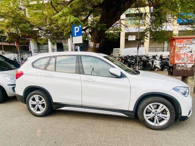 https://images10.gaadi.com/usedcar_image/4360058/original/processed_6700c3d5-994b-4ad5-87f8-a028e031df2b.jpeg?imwidth=6401