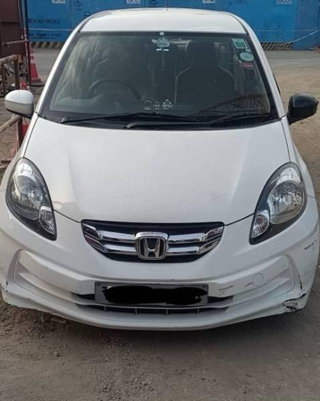 https://images10.gaadi.com/usedcar_image/4360071/original/processed_973423c8-7714-4b94-9f27-872b69809618.jpeg?imwidth=6402