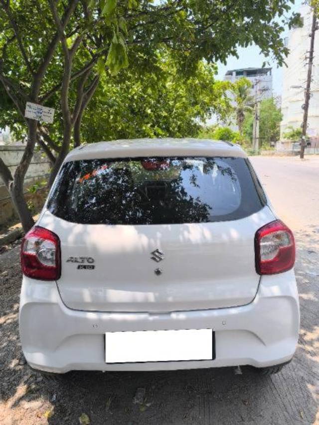 https://images10.gaadi.com/usedcar_image/4360147/original/processed_62b00b8c-3795-4636-97ff-ac3226dd40b0.jpg?imwidth=6401