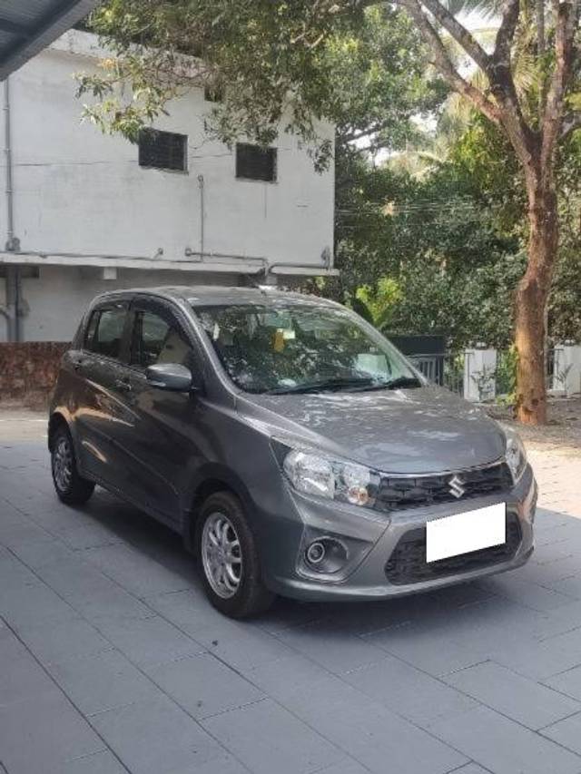 https://images10.gaadi.com/usedcar_image/4360207/original/processed_abb4057d-2896-439c-8567-93f2658dbba7.jpg?imwidth=6400