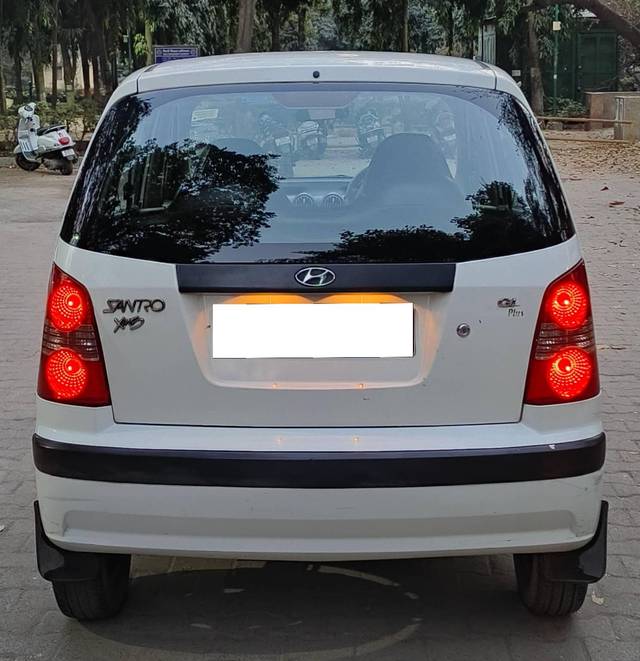 https://images10.gaadi.com/usedcar_image/4360325/original/processed_19b6a25e8e1ef70dfc206693951c24a8.jpg?imwidth=6402