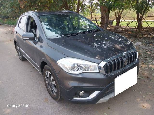 https://images10.gaadi.com/usedcar_image/4360337/original/processed_415c873d9386e426f994d9c80b766e96.jpg?imwidth=6400