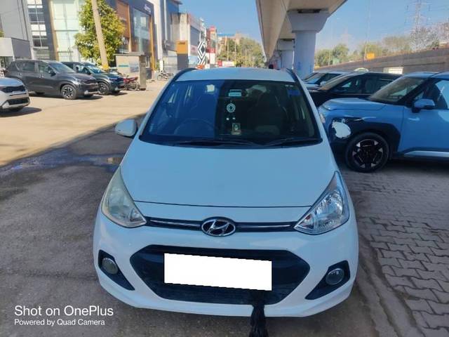 https://images10.gaadi.com/usedcar_image/4360419/original/processed_09b3c582-8fce-4c58-abcf-c4c3eb5099dc.jpeg?imwidth=6402