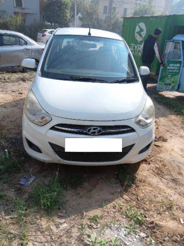 https://images10.gaadi.com/usedcar_image/4360442/original/0040026b596874e0bc454c6970d165d5.jpeg?imwidth=6401