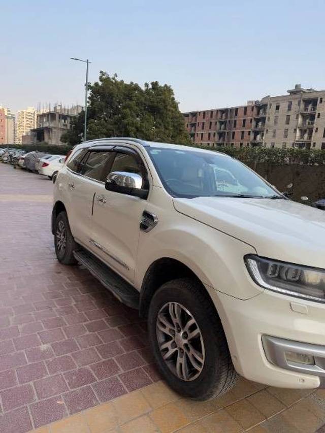 https://images10.gaadi.com/usedcar_image/4360448/original/3f6055d73328b022e896064d60527b09.jpeg?imwidth=6401