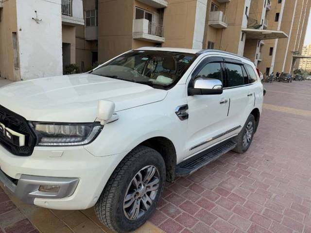 https://images10.gaadi.com/usedcar_image/4360448/original/695489c0536550c7abd7322b72356c06.jpeg?imwidth=6402