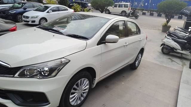 https://images10.gaadi.com/usedcar_image/4360475/original/7a794878995672278be0bad890e7790c.jpg?imwidth=6400