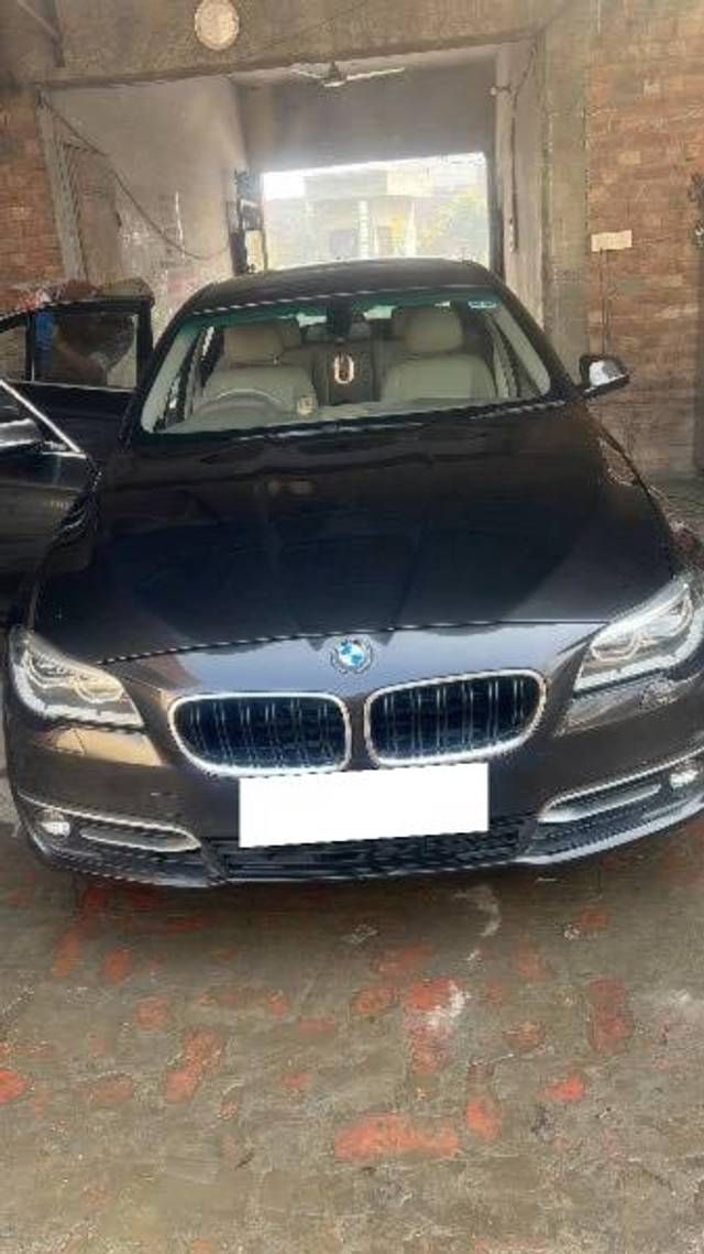 https://images10.gaadi.com/usedcar_image/4360590/original/processed_c8521880-7cfc-422e-96d6-b70b6ff9b4ad.jpeg?imwidth=6400