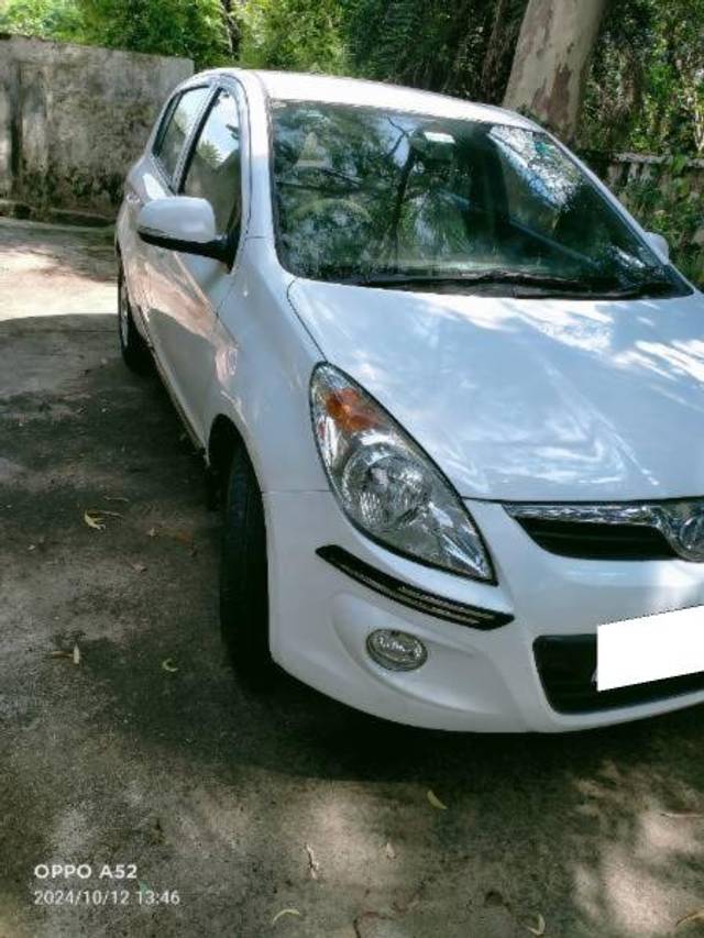 https://images10.gaadi.com/usedcar_image/4360599/original/processed_6757fc06-c468-4c25-98ec-de2e07dd0b24.jpg?imwidth=6400