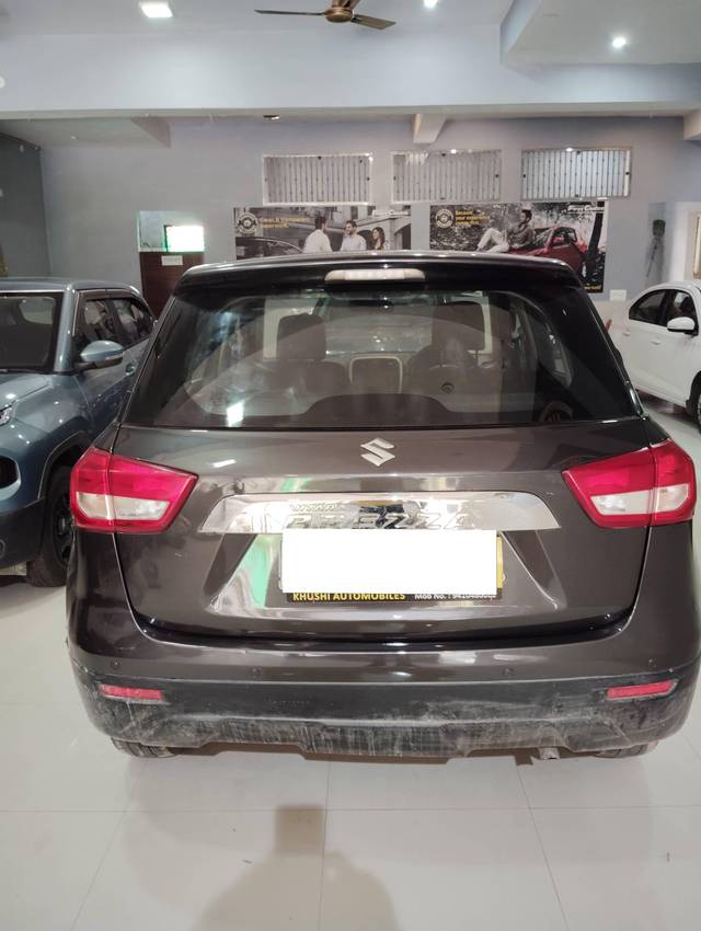 https://images10.gaadi.com/usedcar_image/4360634/original/processed_d185c20a389d81d8325e7cf6775c0d26.jpg?imwidth=6401