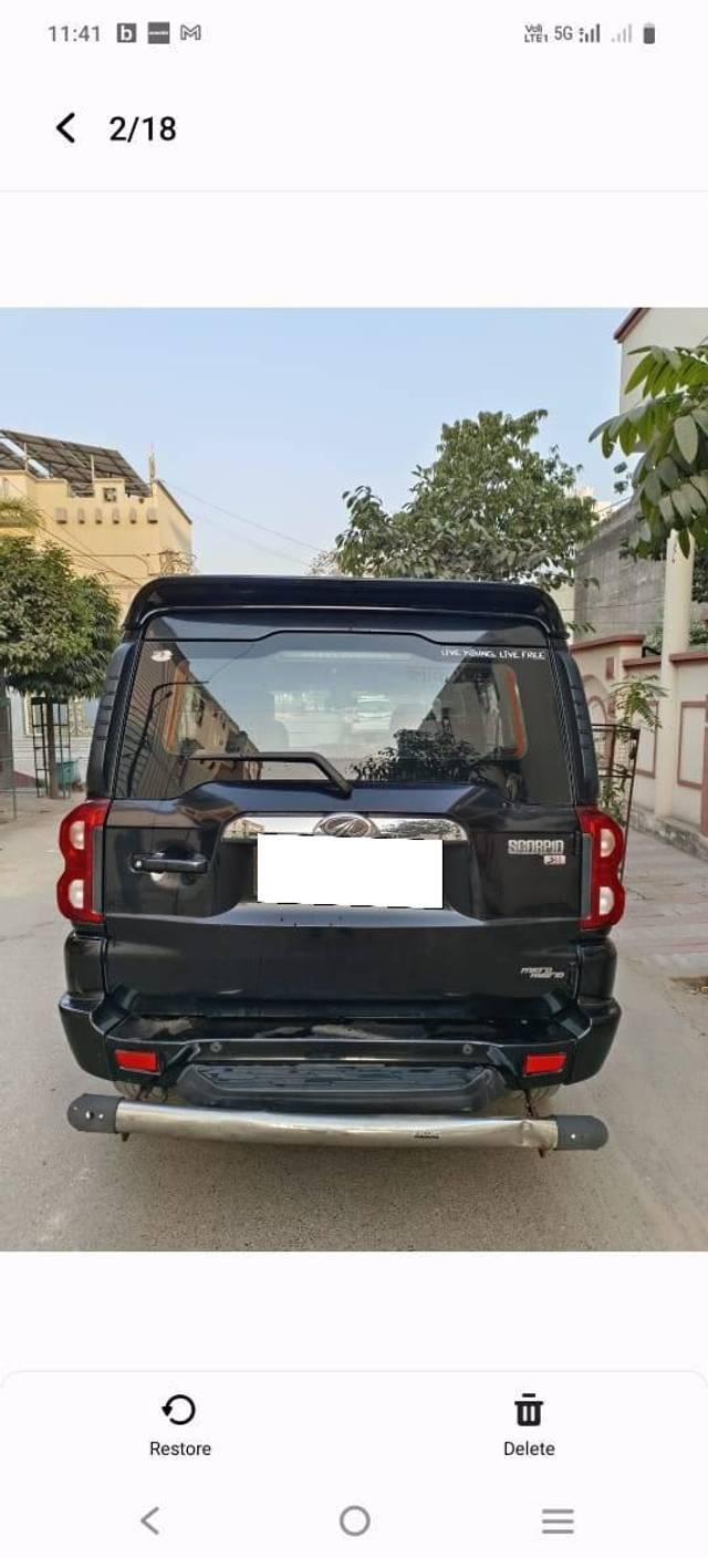 https://images10.gaadi.com/usedcar_image/4360644/original/processed_fe6d571736ec253a9e572e9437a88573.jpg?imwidth=6401