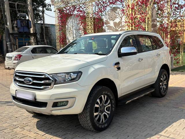 https://images10.gaadi.com/usedcar_image/4360676/original/processed_5f8f46a06bc1ef648db6daf2ec62f99d.jpg?imwidth=6401