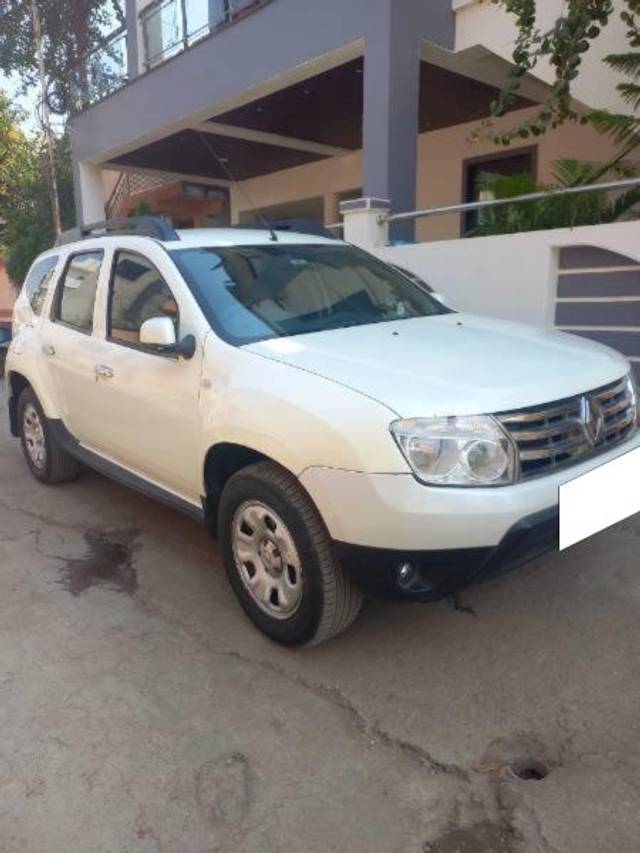 https://images10.gaadi.com/usedcar_image/4360698/original/processed_e1153c7e-2aa6-4a17-855b-657a3b49ff96.jpg?imwidth=6400