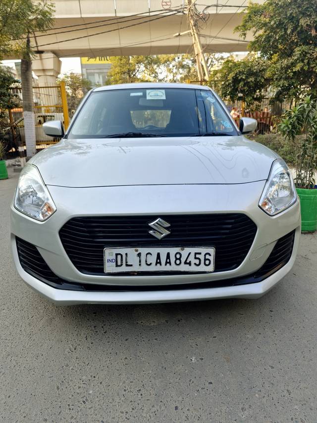 https://images10.gaadi.com/usedcar_image/4360806/original/4c17b64bd3eb4cc30e7e4e5b62247c4b.jpg?imwidth=6400