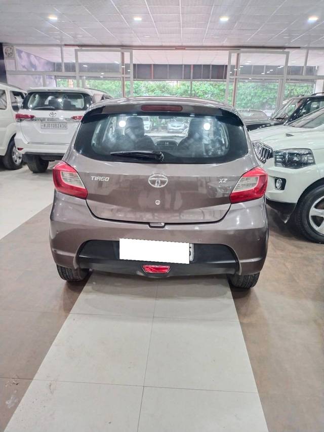 https://images10.gaadi.com/usedcar_image/4360808/original/processed_1fc73425288979117914c8cdbcddece8.jpg?imwidth=6402