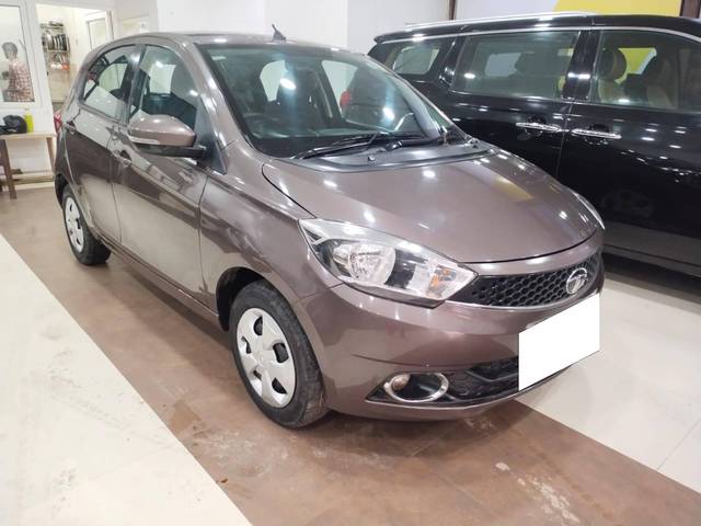 https://images10.gaadi.com/usedcar_image/4360808/original/processed_45c7b0219a5b2e0a3d7b94320bf5d4df.jpg?imwidth=6400