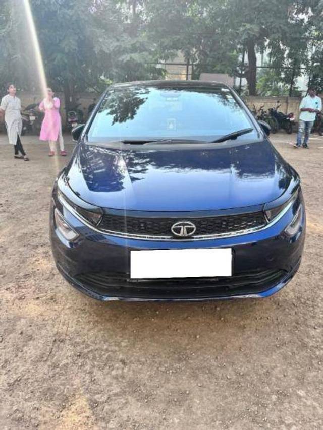 https://images10.gaadi.com/usedcar_image/4360821/original/60532948cc55c4b4c5ae2496e2a20652.jpeg?imwidth=6401