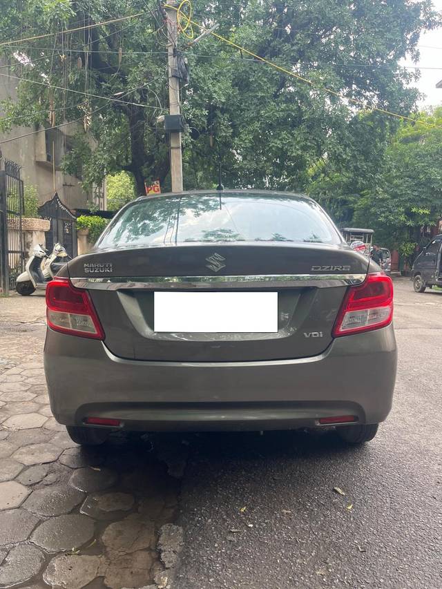 https://images10.gaadi.com/usedcar_image/4360877/original/processed_d742545aef16b457699c357490f92795.jpg?imwidth=6402