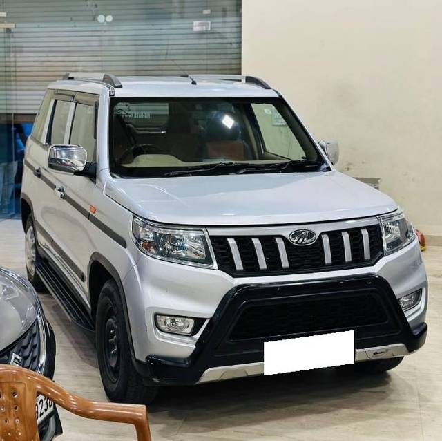 https://images10.gaadi.com/usedcar_image/4360899/original/processed_8fed34dca06667f582ab793b98f30641.jpg?imwidth=6400