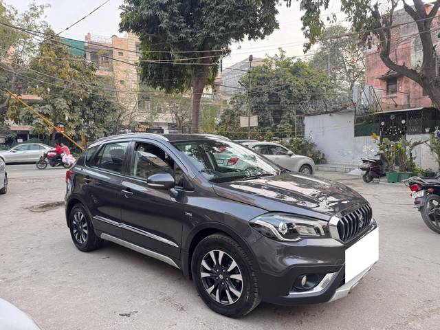 https://images10.gaadi.com/usedcar_image/4360916/original/processed_3cb71f0efb71eb6d2dc2db5b2196373b.jpeg?imwidth=6400