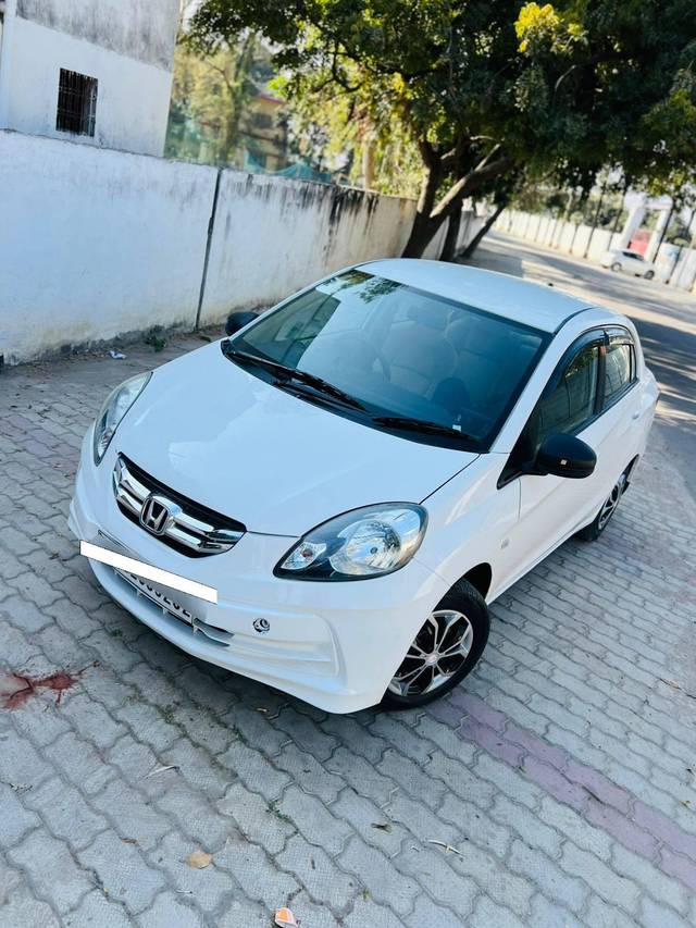 https://images10.gaadi.com/usedcar_image/4361039/original/processed_36b204f57f91418a4db6a94355448de4.jpg?imwidth=6401