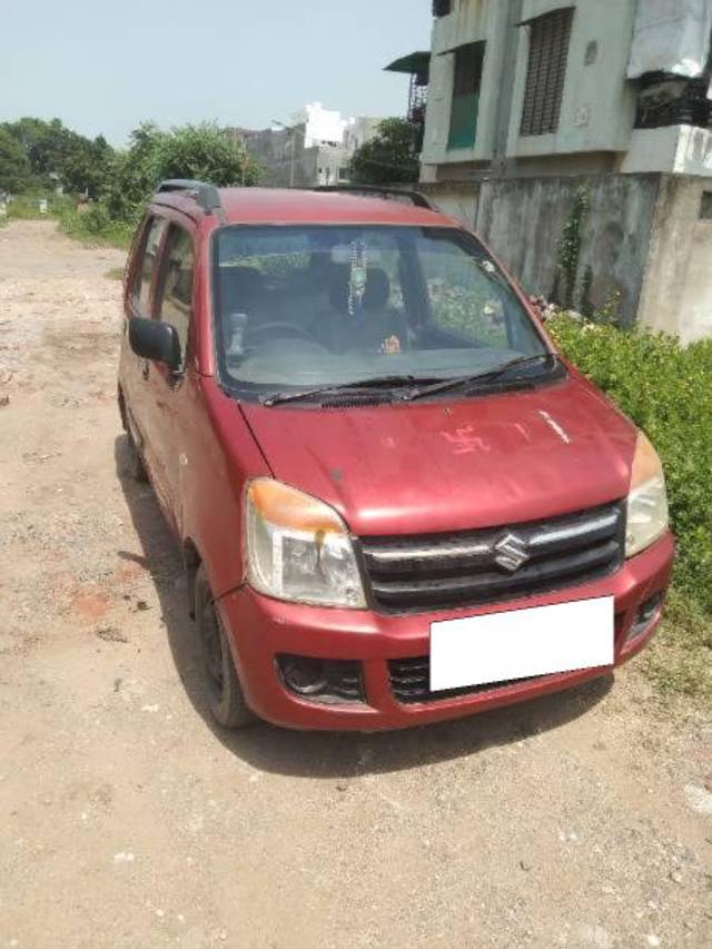 https://images10.gaadi.com/usedcar_image/4361050/original/processed_3031e075-a07a-4f8e-8d5d-dc3167296aea.jpg?imwidth=6400