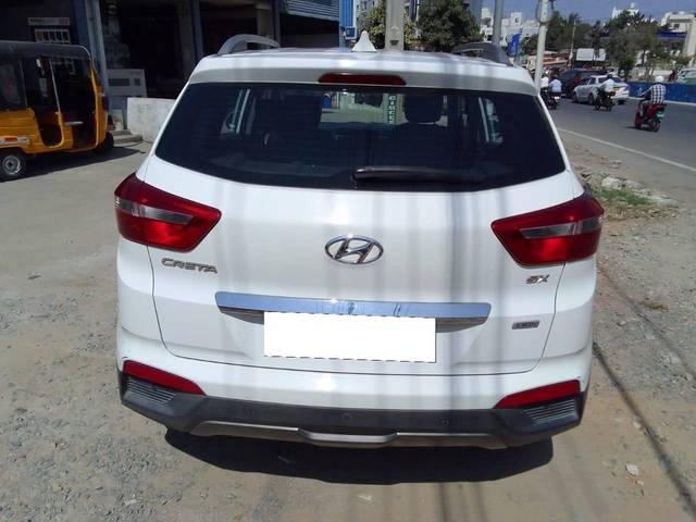 https://images10.gaadi.com/usedcar_image/4361078/original/processed_b23cc0fda49e2efcb77298dc37eb07b6.jpg?imwidth=6402