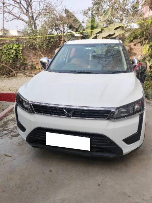 https://images10.gaadi.com/usedcar_image/4361187/original/processed_57fcaf94-689d-45b2-a9e3-b6d8d1ac8740.jpg?imwidth=6400