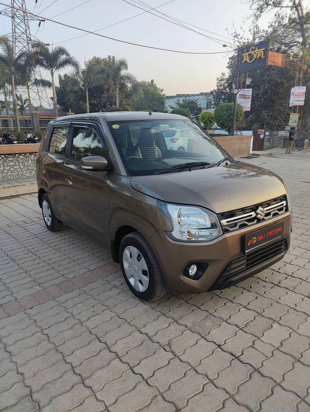 https://images10.gaadi.com/usedcar_image/4361235/original/processed_479691602faf8cea864861aac9b9f7e6.jpg?imwidth=6400