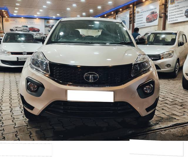 https://images10.gaadi.com/usedcar_image/4361315/original/processed_7fb393e68eaadcd5d1e6fbc6fc83e77b.jpeg?imwidth=6400