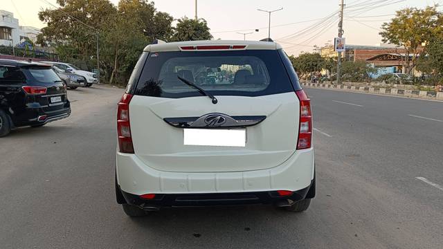 https://images10.gaadi.com/usedcar_image/4361400/original/processed_a0bae48ea9a5d1b9baa73f23f6c4b2d7.jpg?imwidth=6401