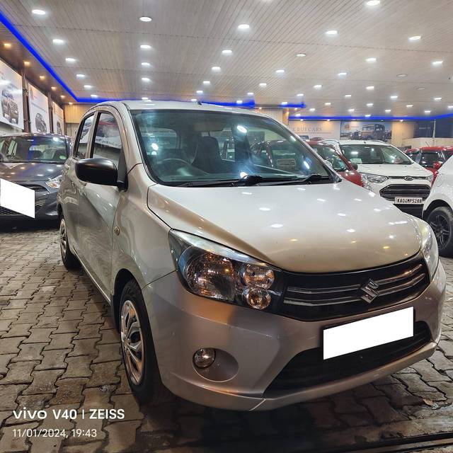 https://images10.gaadi.com/usedcar_image/4361426/original/processed_16733e3b4693c65c623586de6433abfe.jpeg?imwidth=6401