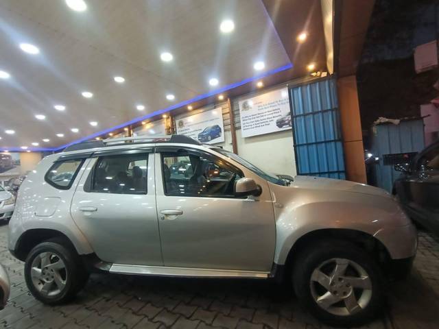 https://images10.gaadi.com/usedcar_image/4361452/original/processed_23b410f54d832278859879bd06c43025.jpeg?imwidth=6401