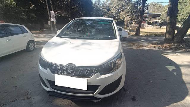 https://images10.gaadi.com/usedcar_image/4361456/original/processed_cf251e88-6c52-4942-b678-0bf8b904b3fe.jpg?imwidth=6400