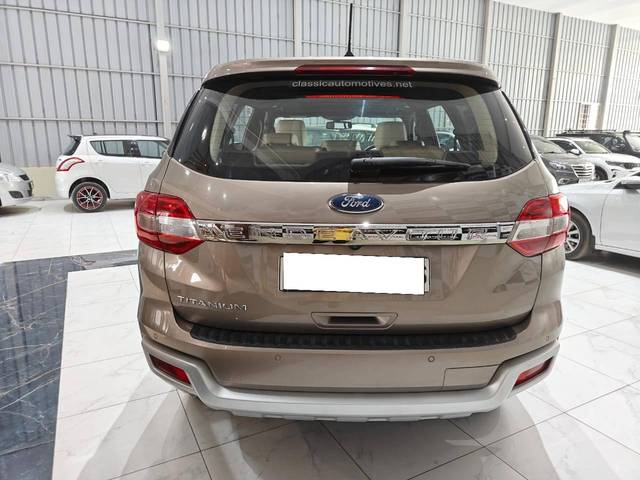 https://images10.gaadi.com/usedcar_image/4361593/original/processed_a0676ff2a94c021458384d5a6079629c.jpg?imwidth=6402