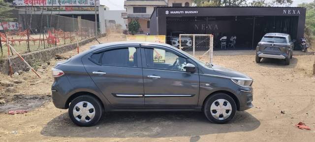 https://images10.gaadi.com/usedcar_image/4361696/original/processed_f6137319-4f3c-4177-9005-7070fe80c8f6.jpg?imwidth=6401