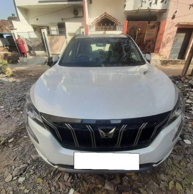 https://images10.gaadi.com/usedcar_image/4361701/original/processed_9d18a8dd-2cb3-4596-a49b-7bdd07db84b9.jpg?imwidth=6400