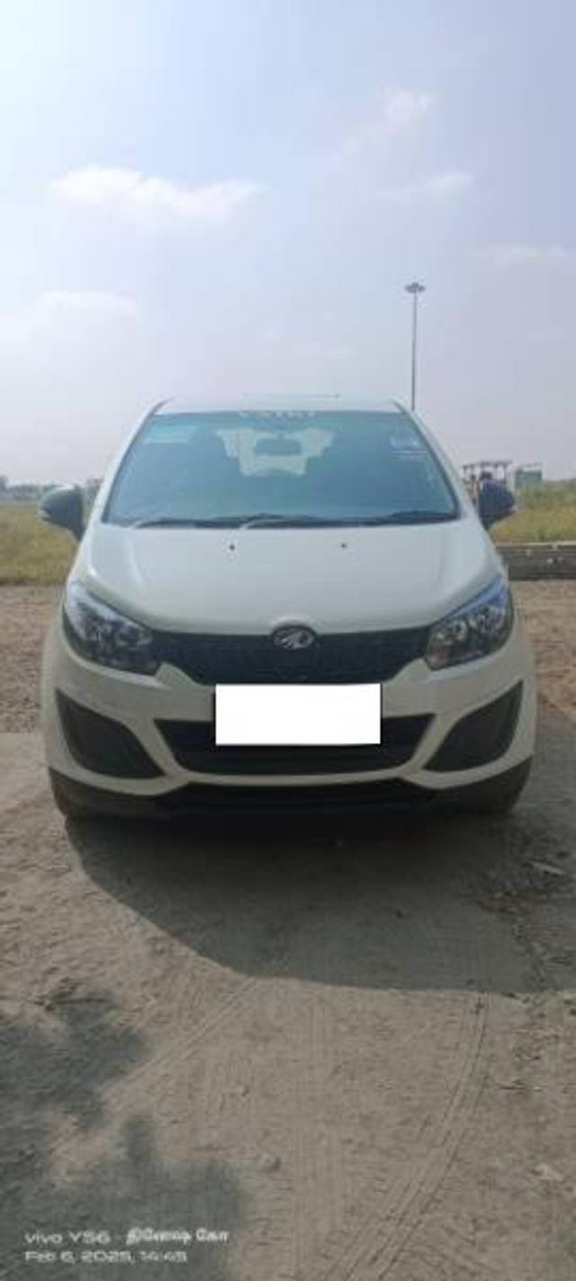 https://images10.gaadi.com/usedcar_image/4361755/original/processed_7186e86e-e6dd-4b3f-97aa-bfc66645f757.jpg?imwidth=6400